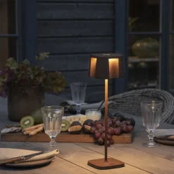 Bordslampa Nice USB Rost Konstsmide