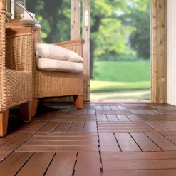 Golvplatta Woodlook Mahogny 11-pack Hestra