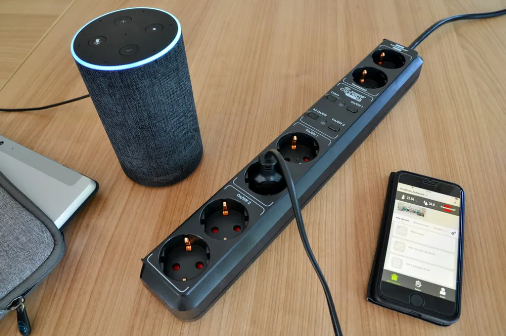 Grenuttag 6-vägs Smart WiFi Brennenstuhl