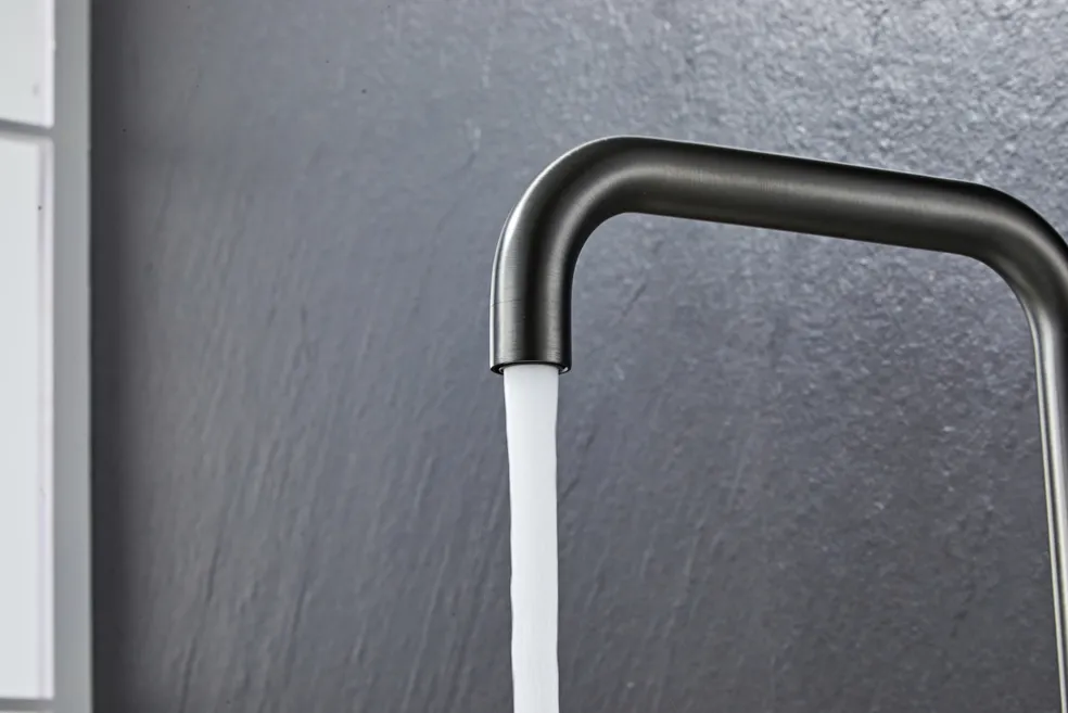 Köksblandare Kantig Gunmetal