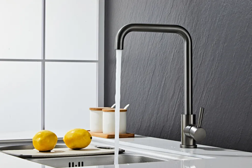 Köksblandare Kantig Gunmetal