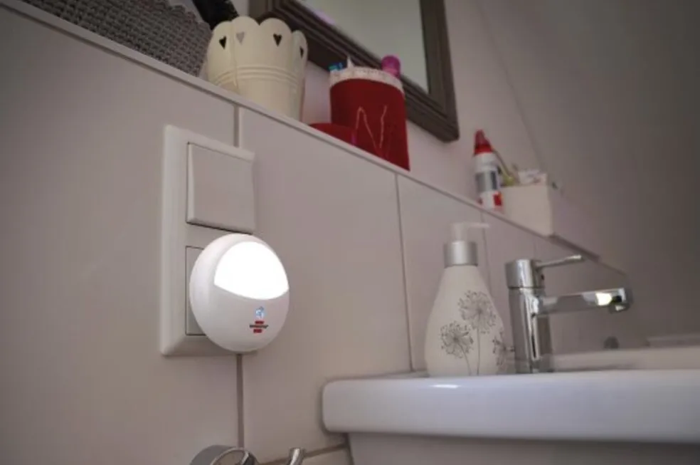 Nattlampa 2 LED Brennenstuhl