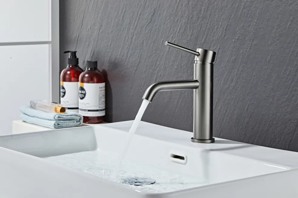 Tvättställsblandare Slim Vinkel Gunmetall 183 mm
