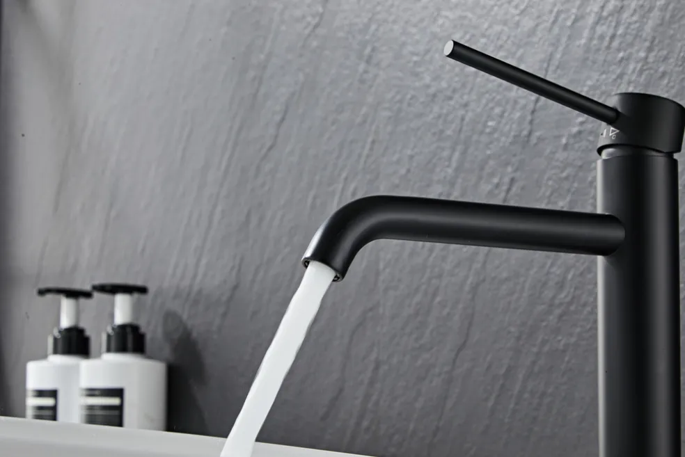 Tvättställsblandare Slim Vinkel Svart 282 mm