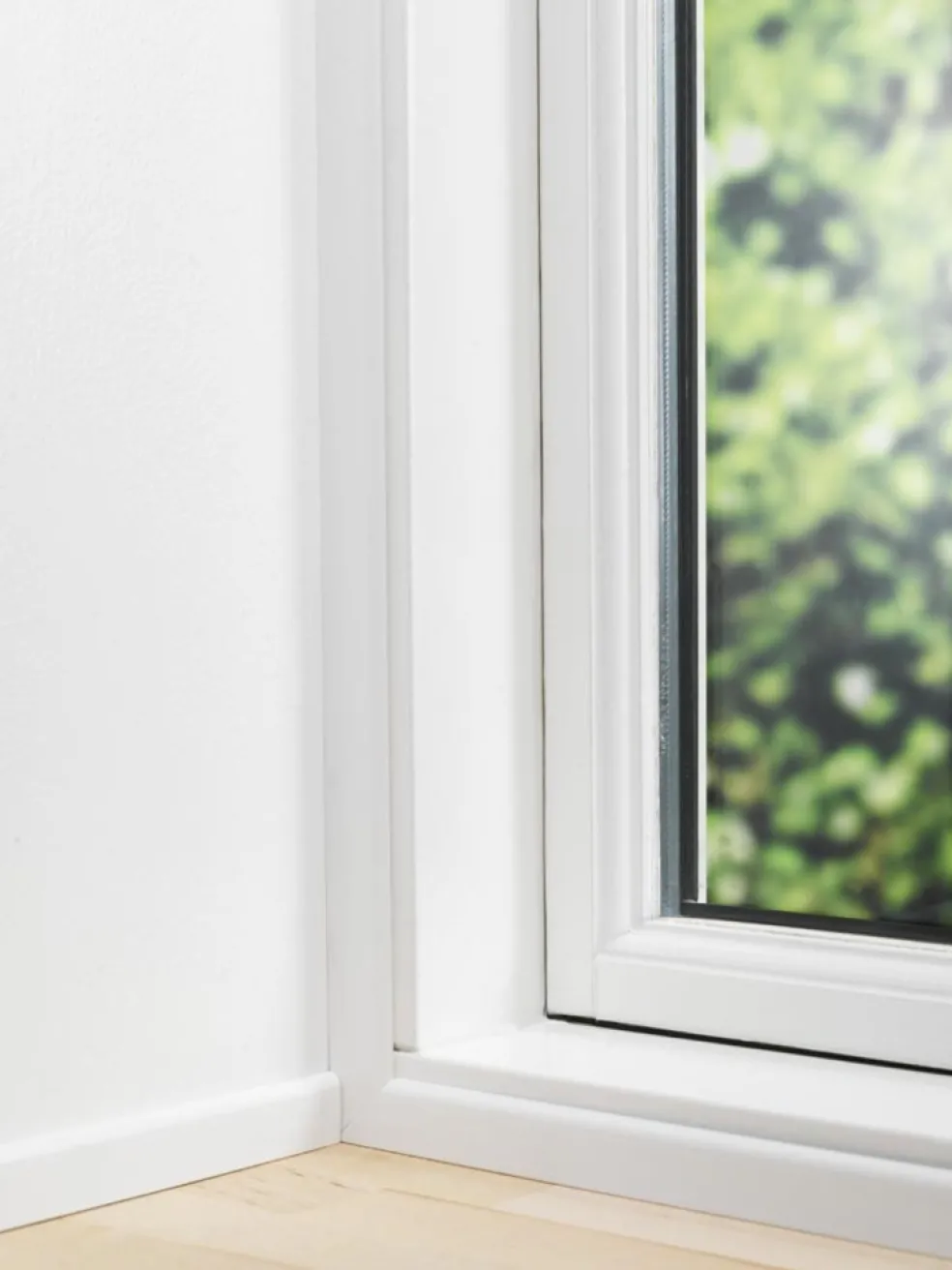 Vägglist PVC Vit 9 x 43 mm - 2,5 m Primo