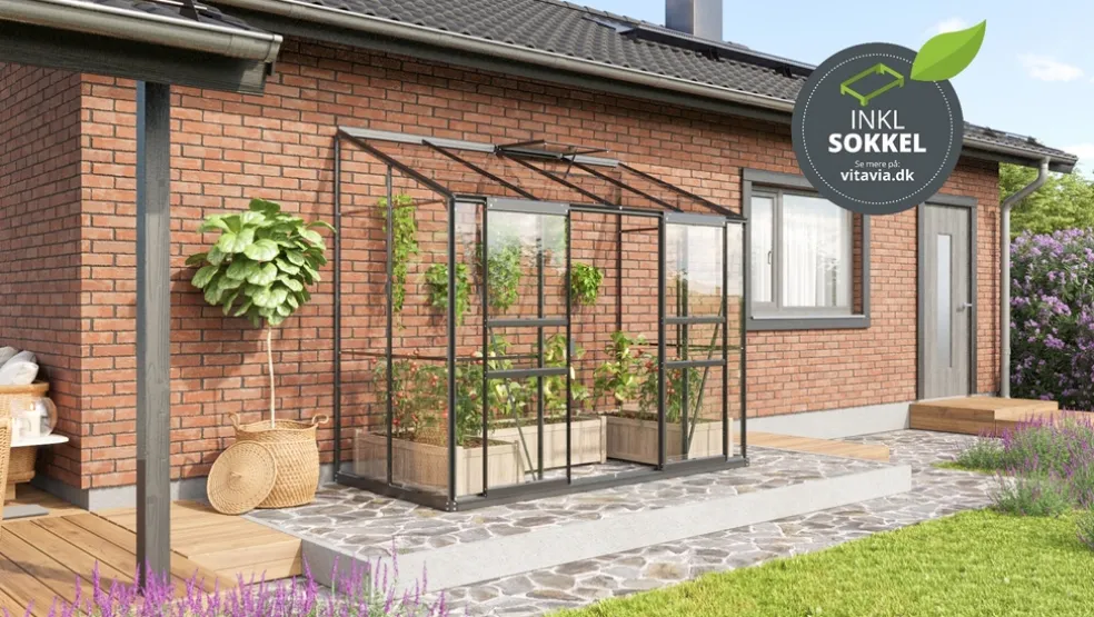 Växthus Ida 3300 Svart Glas Sockel 3,3 m² Vitavia